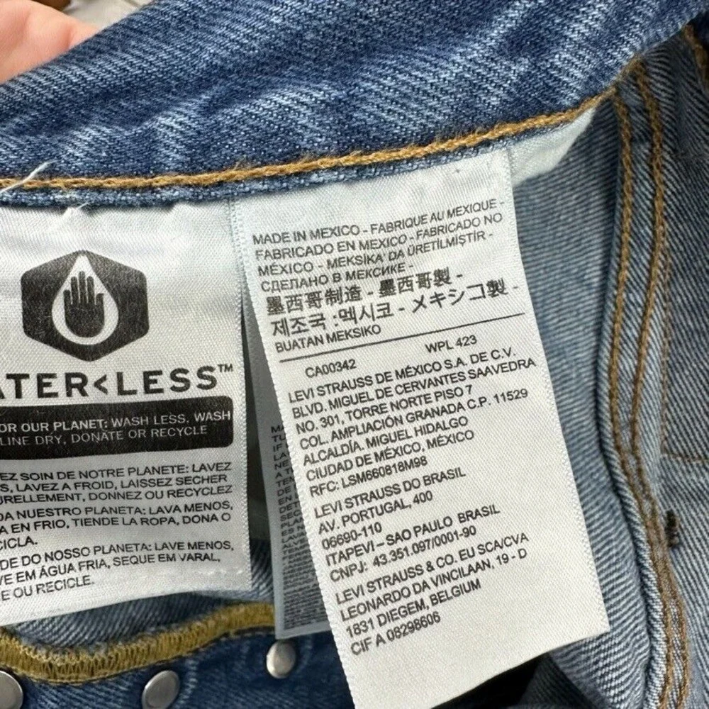 Levis 501 Denim Mens Jeans 38x34 blue Straight fit‎ button fly (Measures 35X30)